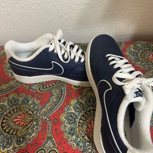 Worn once! Men’s size 7.5 Navy and White Nike Court Vision